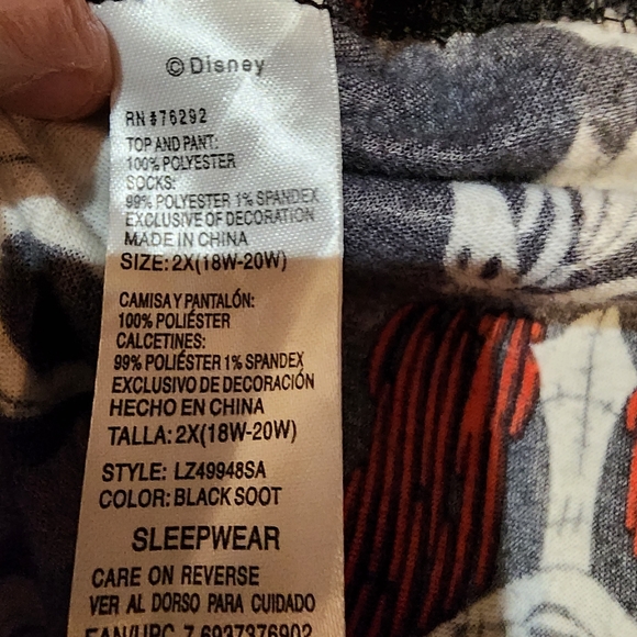 Ladies Disney brand Jack&Sally soft velour size 2x pants - Picture 2 of 2